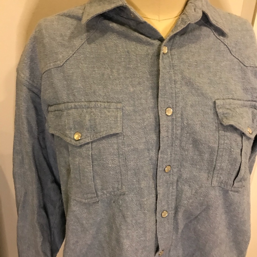 Vintage Sturdy Light Blue Button Up